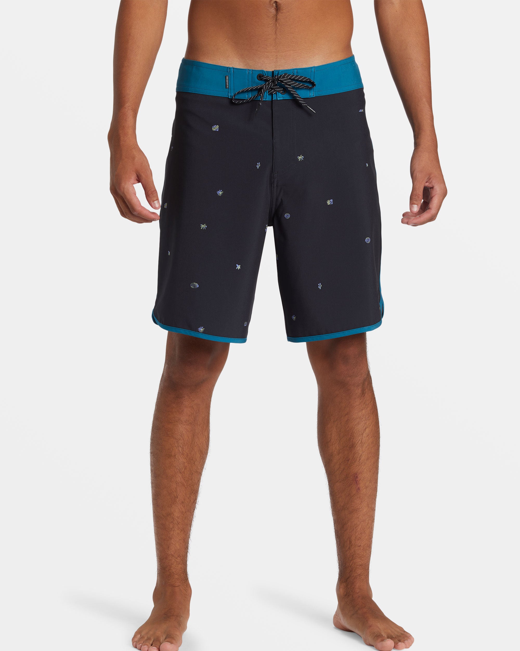 Surfsilk Scallop 19 Boardshorts - Black