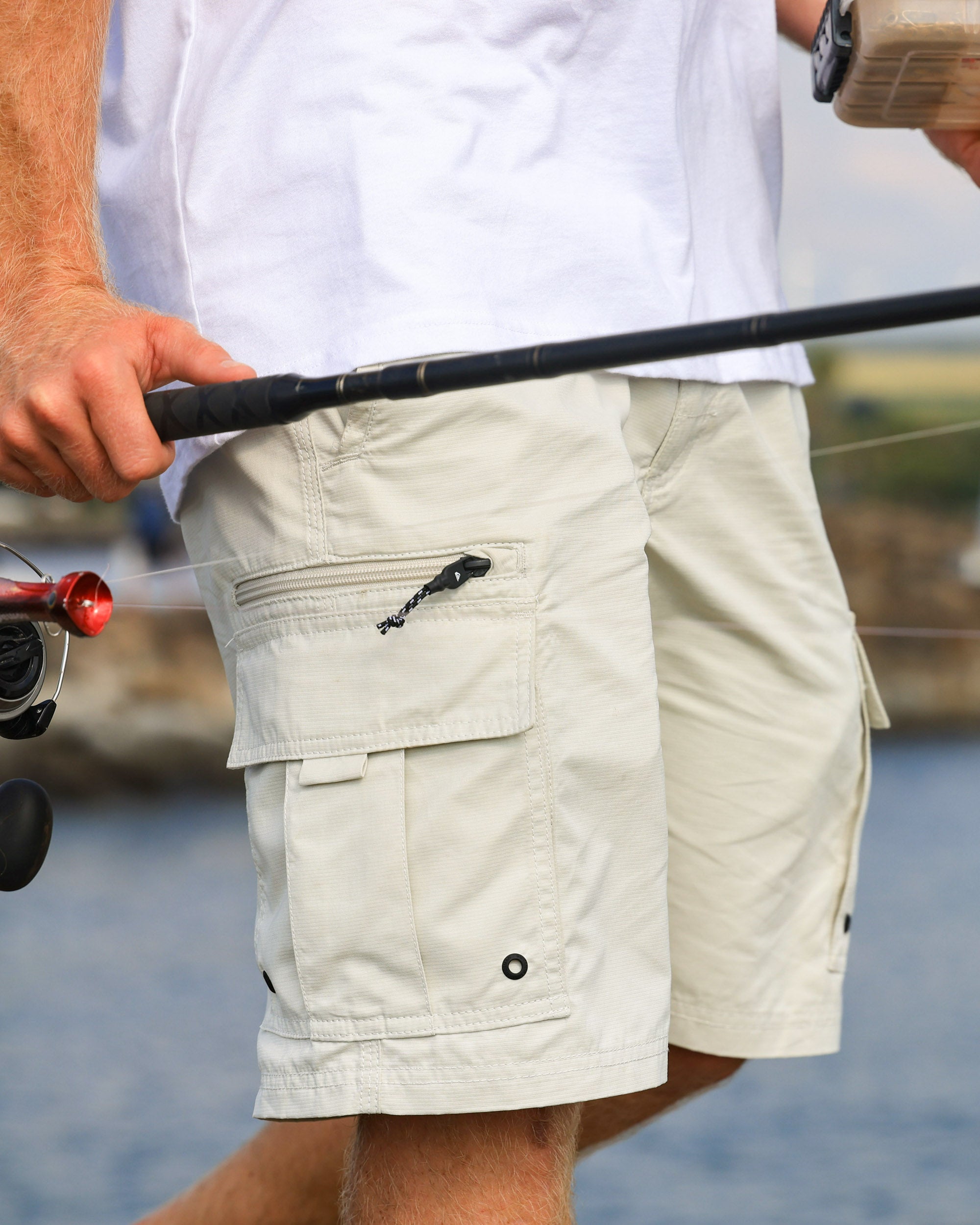 Waterman Maldive Atoll 20 Cargo Shorts - Silver Birch - Image 3