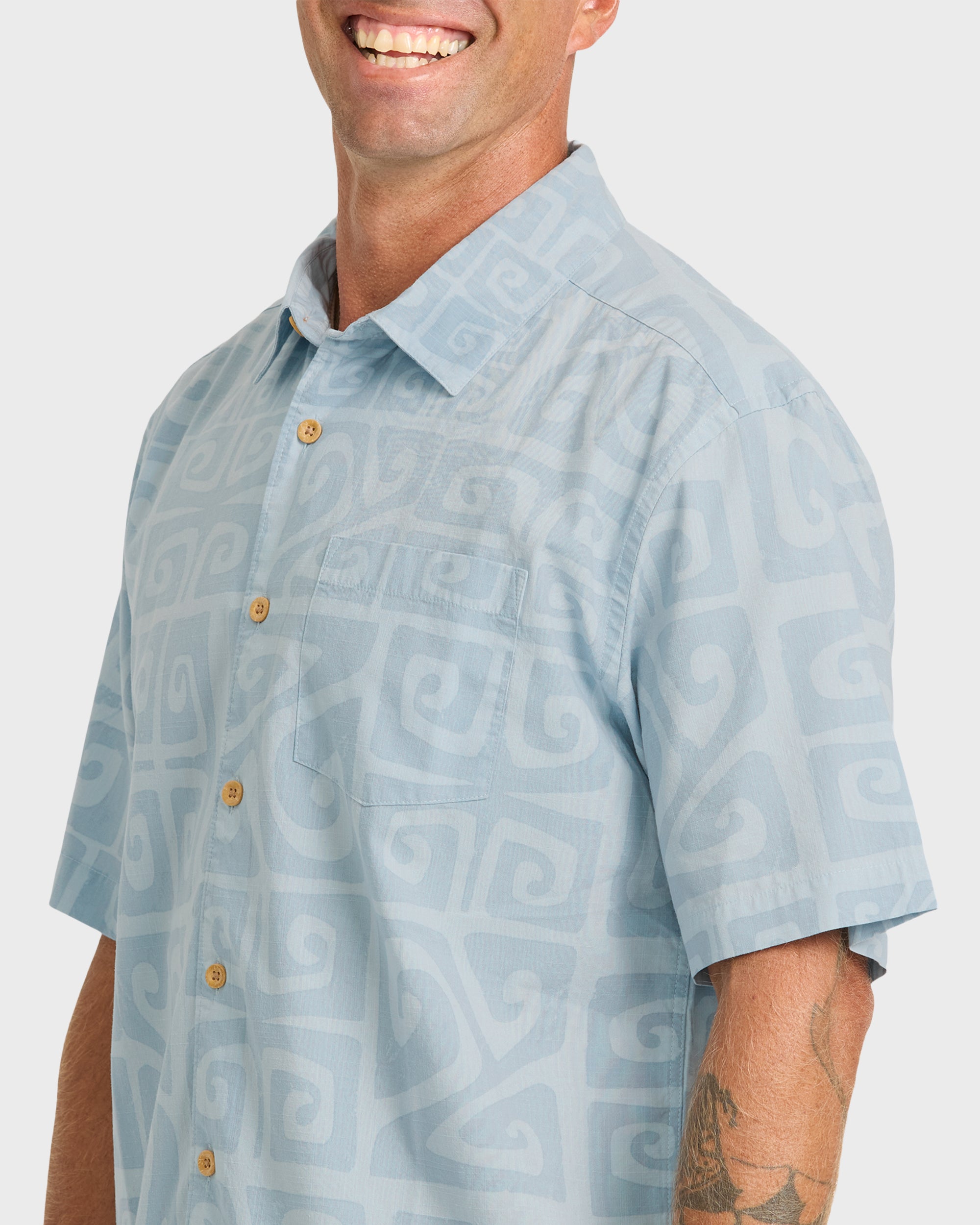Waterman Tiki Beach Short Sleeve Shirt - Skyway - Image 5