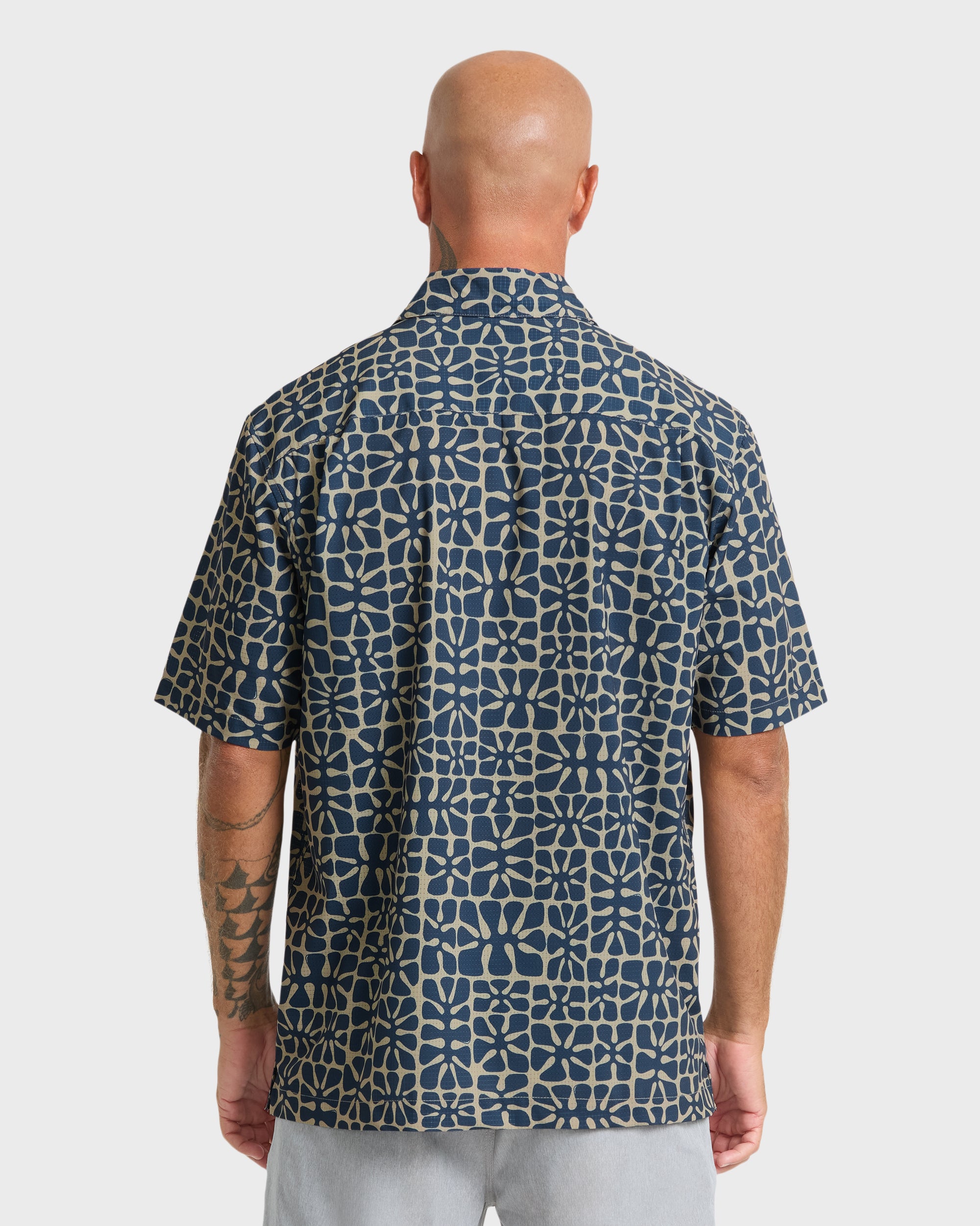 Waterman Coral Sea Performance Short Sleeve Shirt - Dark Denim - Image 2