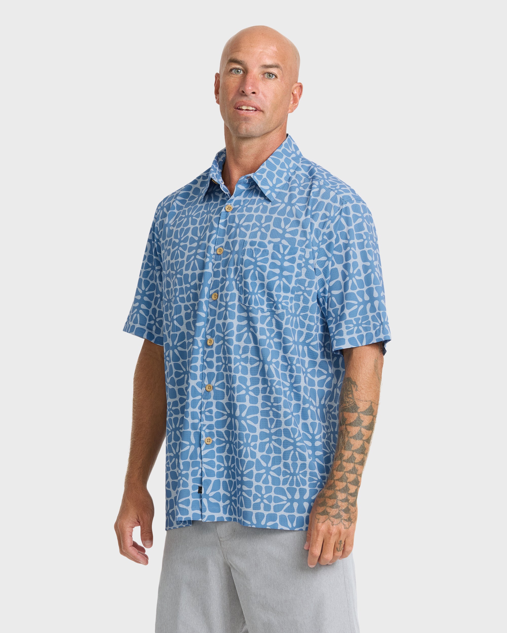 Waterman Coral Sea Performance Short Sleeve Shirt - Skyway - Image 4