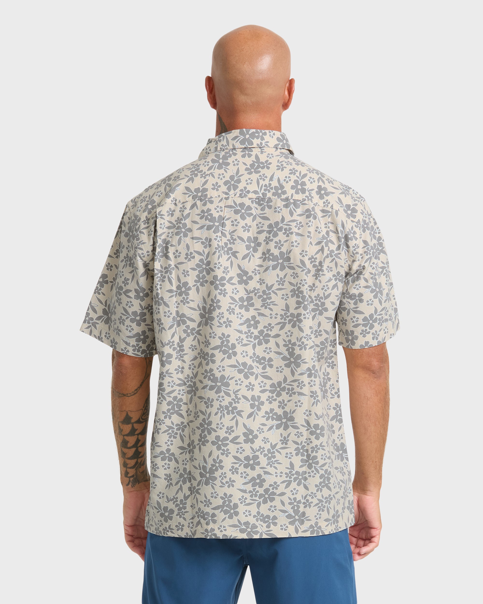 Waterman Flower Field Short Sleeve Shirt - Moonbeam - Image 2