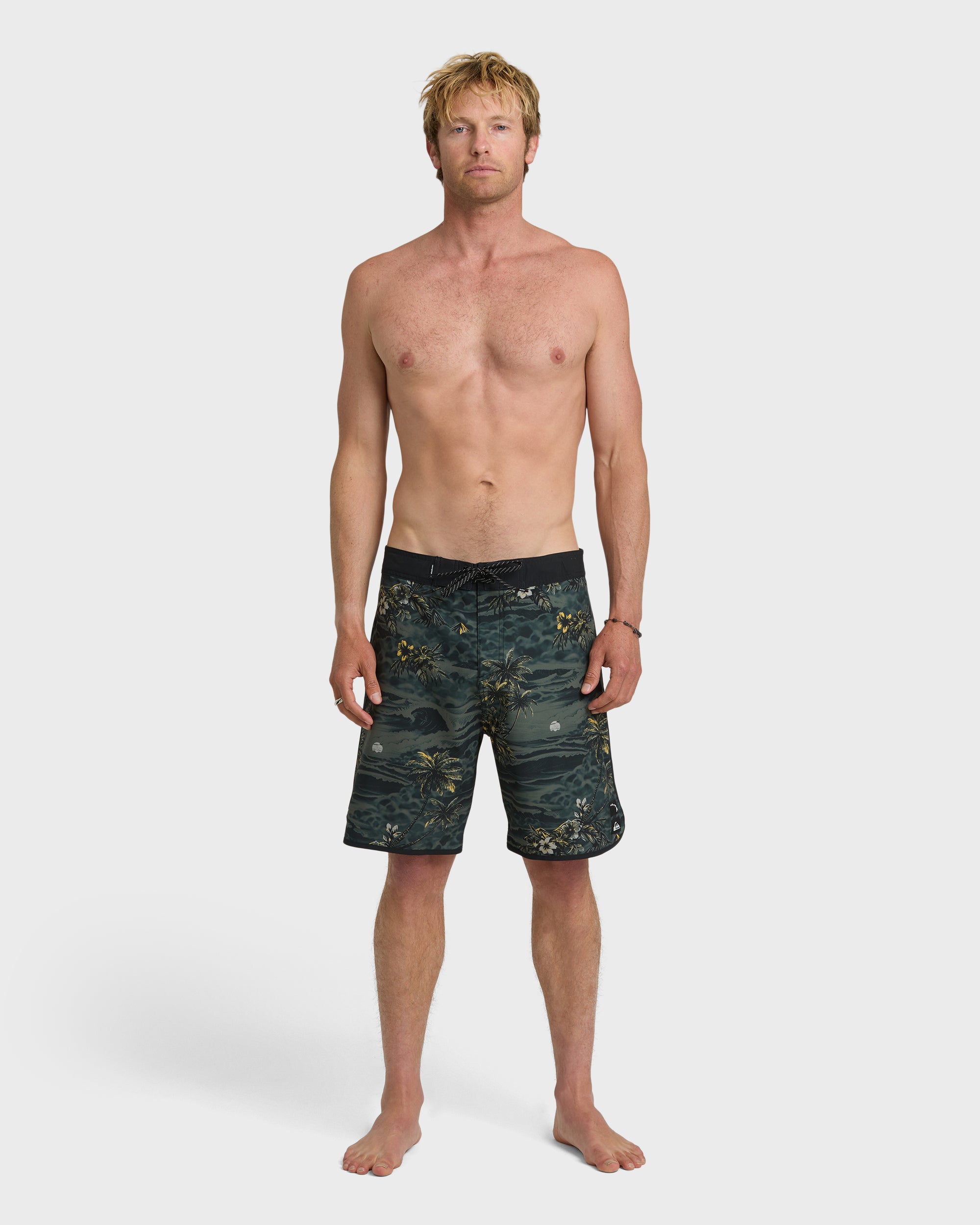 Hi Sundown Scallop 19 Boardshorts - Black - Image 3