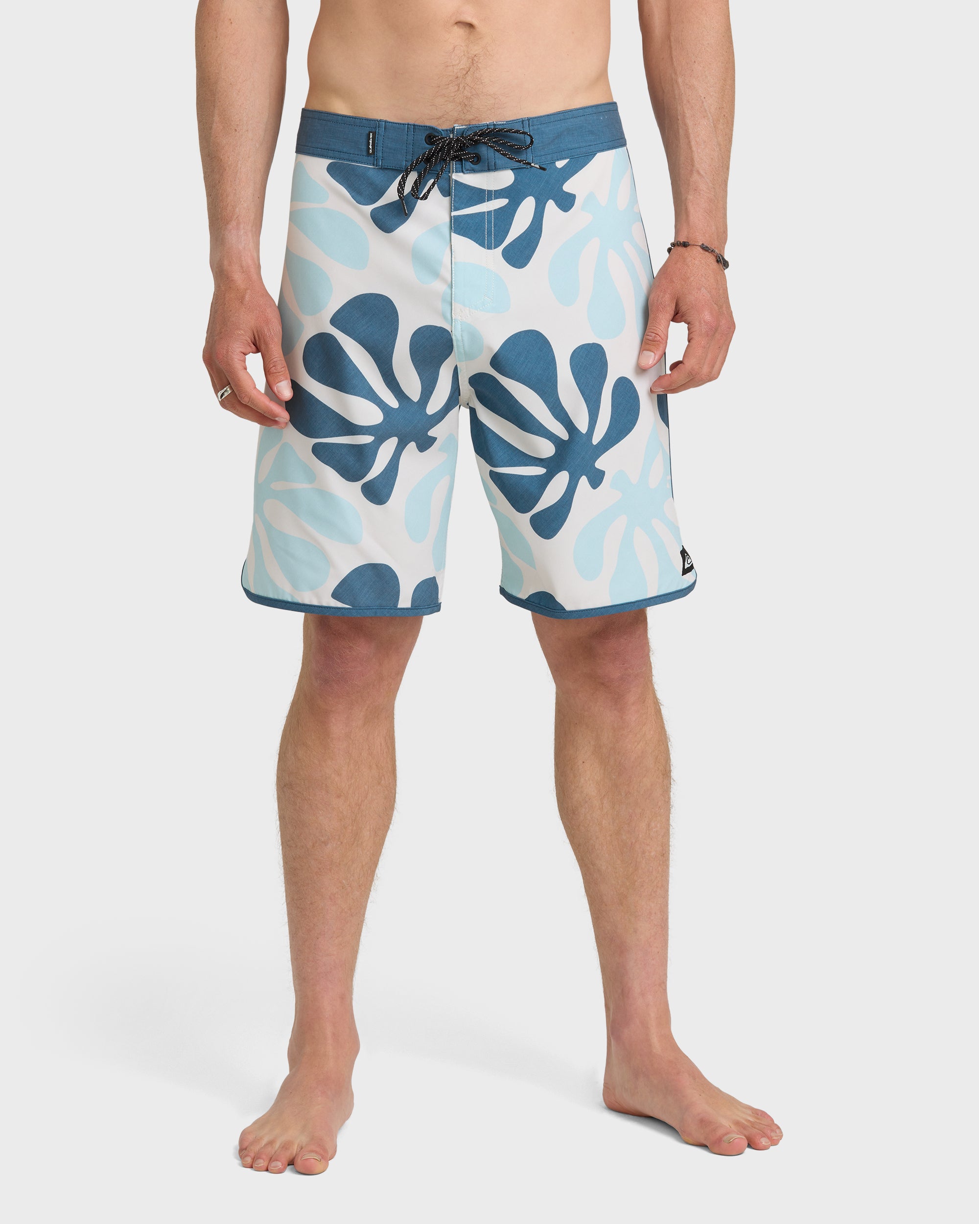 SurfSilk Sol Tiles Scallop 19 Boardshorts - Bone White