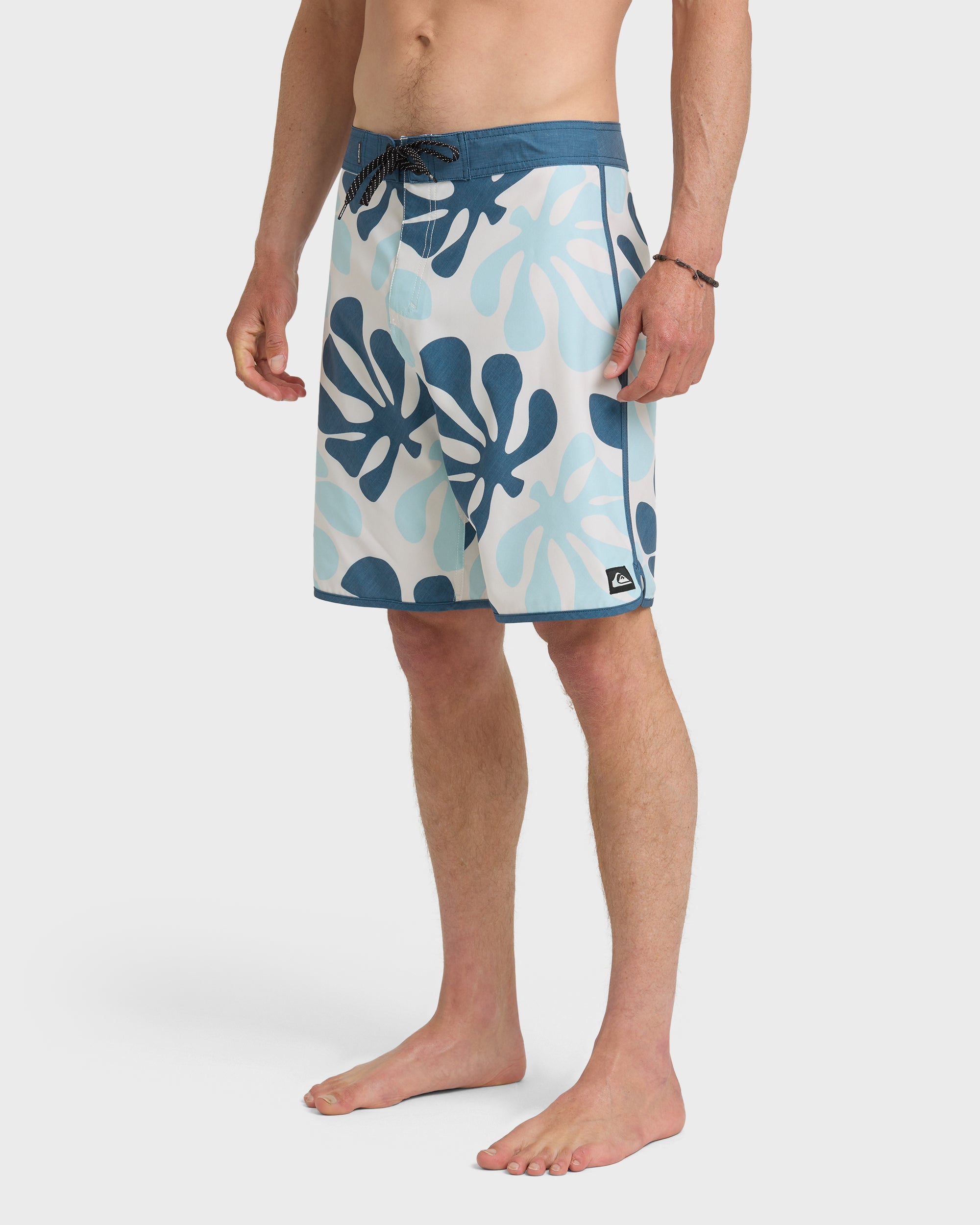 SurfSilk Sol Tiles Scallop 19 Boardshorts - Bone White - Image 4