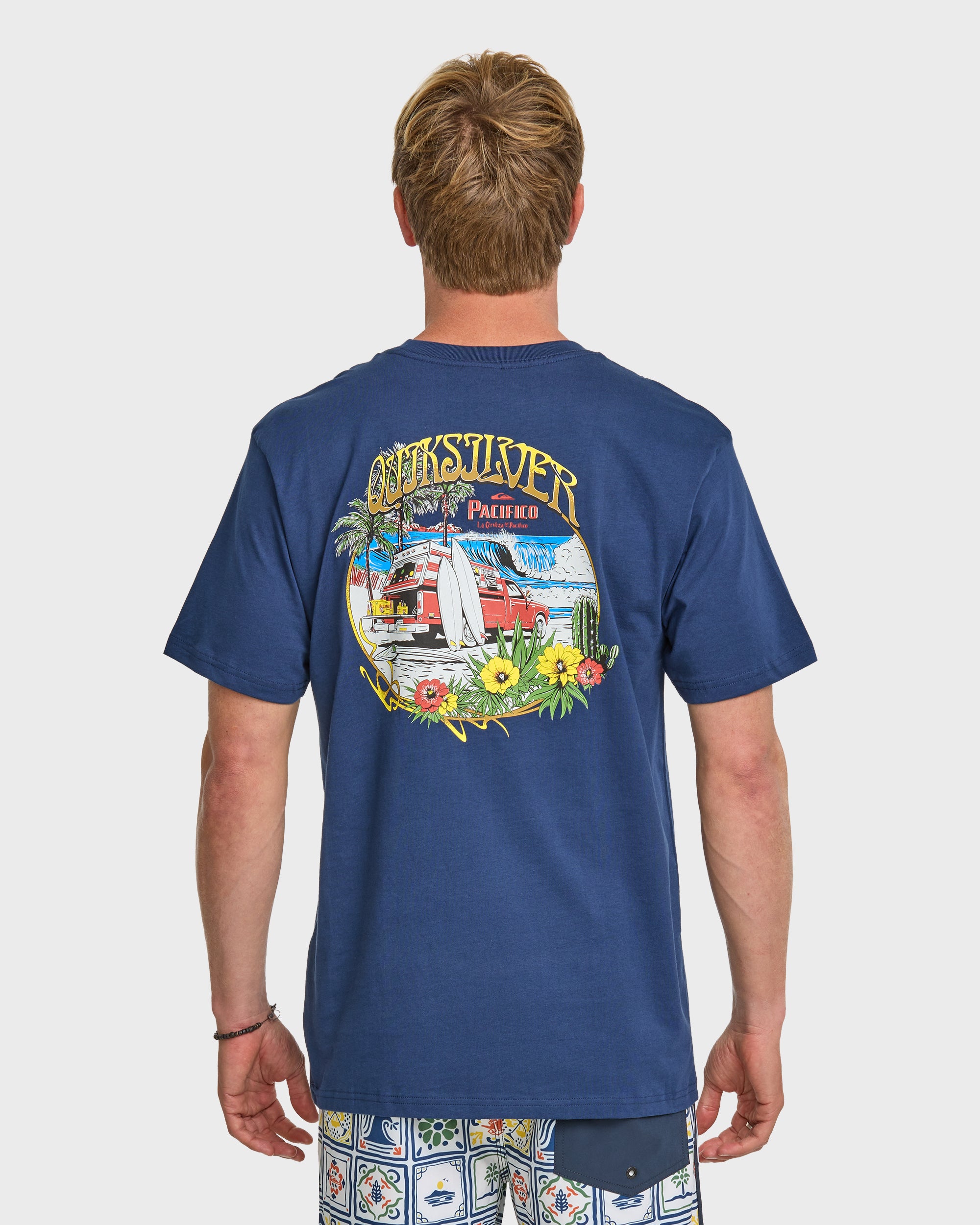 Quiksilver x Pacifico Search For Beauty T-Shirt - Navy - Image 5