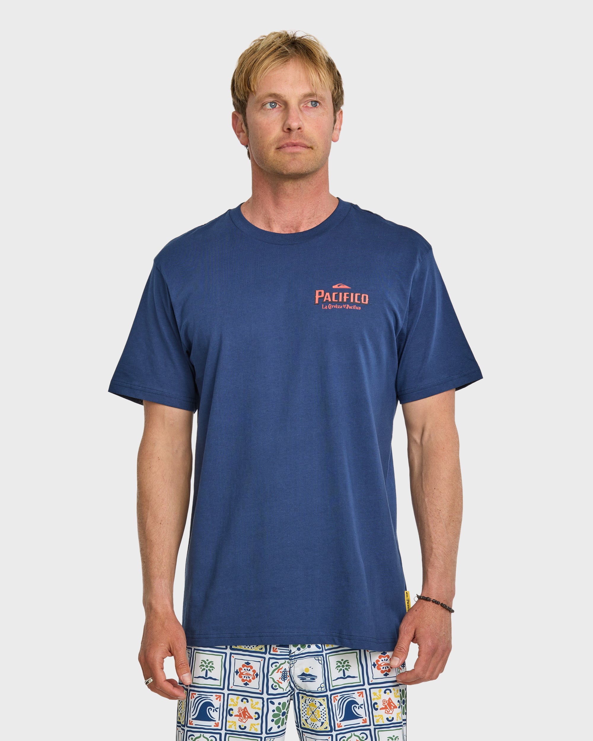 Quiksilver x Pacifico Search For Beauty T-Shirt - Navy - Image 4