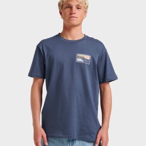 Coastal Vibes Classic T-shirt - Navy