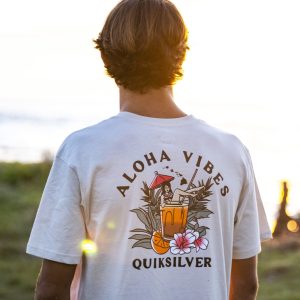 Hi Aloha Vibes Classic T-shirt - Moonstruck